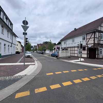 Bild vergr&ouml;&szlig;ern: Breite Stra�e - erster Bauabschnitt zwischen Bahnhof- und Schackstra�e.